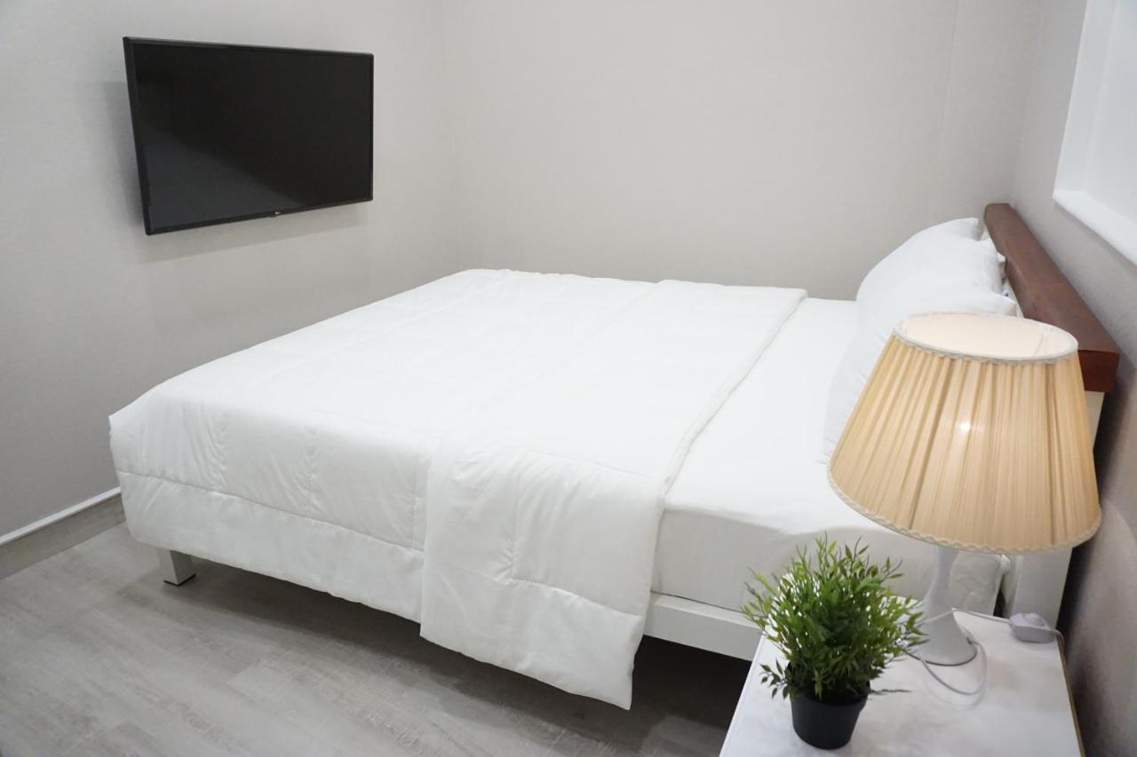 Watage Hostel Хошимин Экстерьер фото