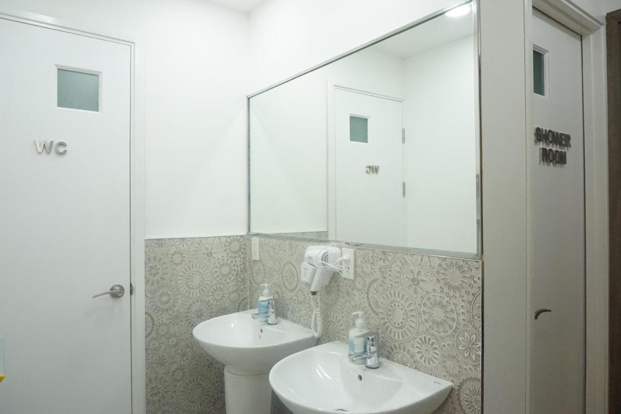 Watage Hostel Хошимин Экстерьер фото