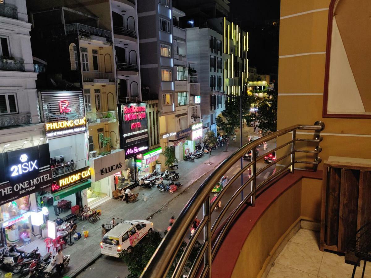 Watage Hostel Хошимин Экстерьер фото